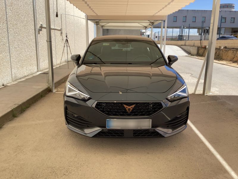 Cupra Leon 1.5 eTSI — zdjęcie 9