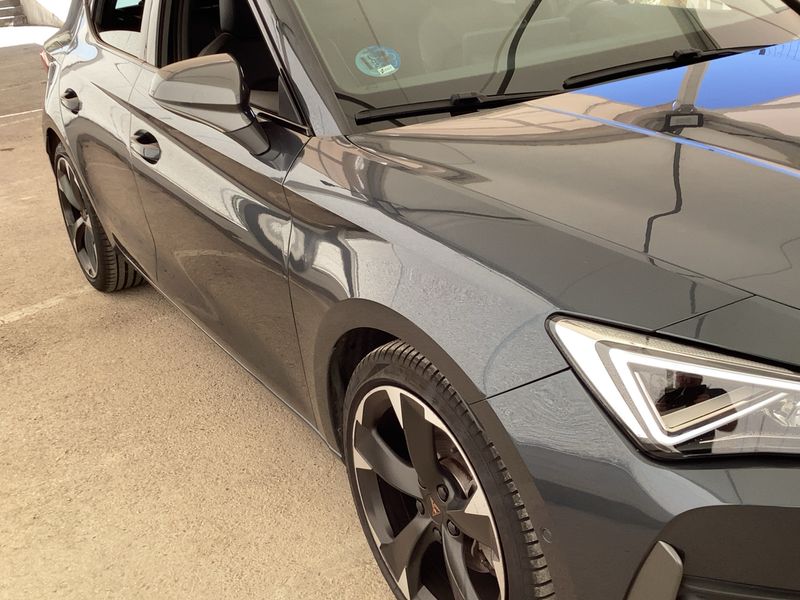 Cupra Leon 1.5 eTSI — zdjęcie 8