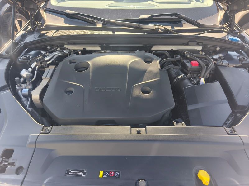 Volvo V90 Cross Country 2.0 B4 Mild-Hybrid Business Pro AWD — zdjęcie 8