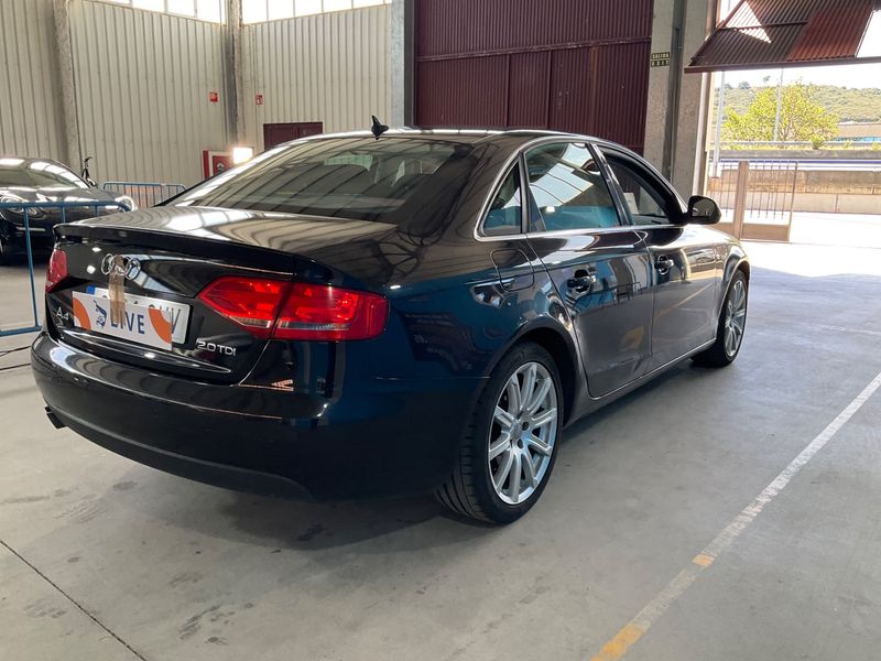 Audi A4 2.0 TDI — zdjęcie 2