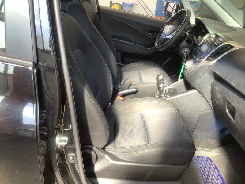 Hyundai ix20 1.4 Classic — zdjęcie 11