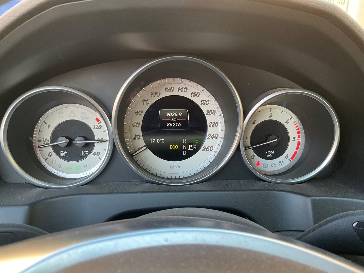 Mercedes-Benz E-Klasse 2015 — photo 19