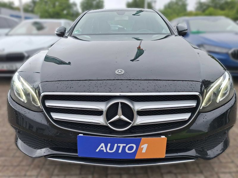 Mercedes-Benz E-Klasse E 220 d Avantgarde — zdjęcie 7