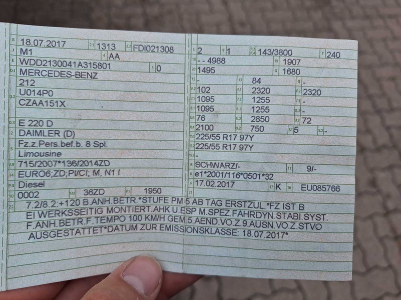 Mercedes-Benz E-Klasse E 220 d Avantgarde — zdjęcie 16