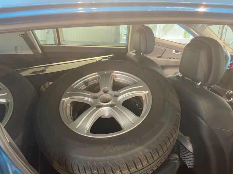 Kia Sportage 2.0 CRDi Spirit 4WD — zdjęcie 14