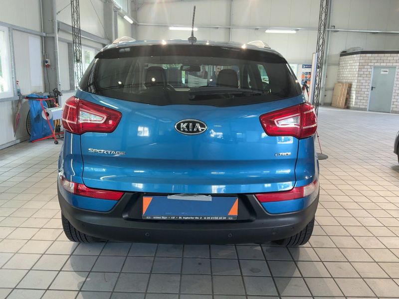 Kia Sportage 2.0 CRDi Spirit 4WD — zdjęcie 5