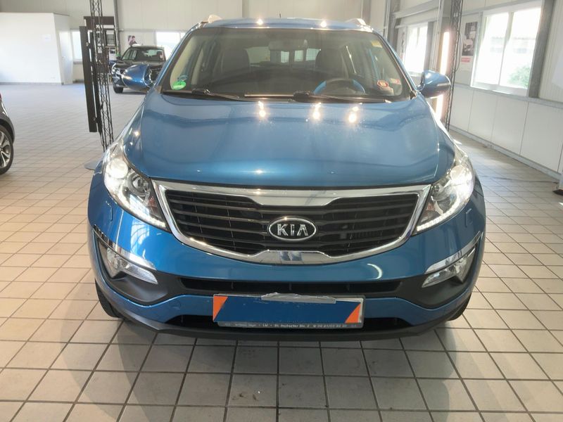 Kia Sportage 2.0 CRDi Spirit 4WD — zdjęcie 9