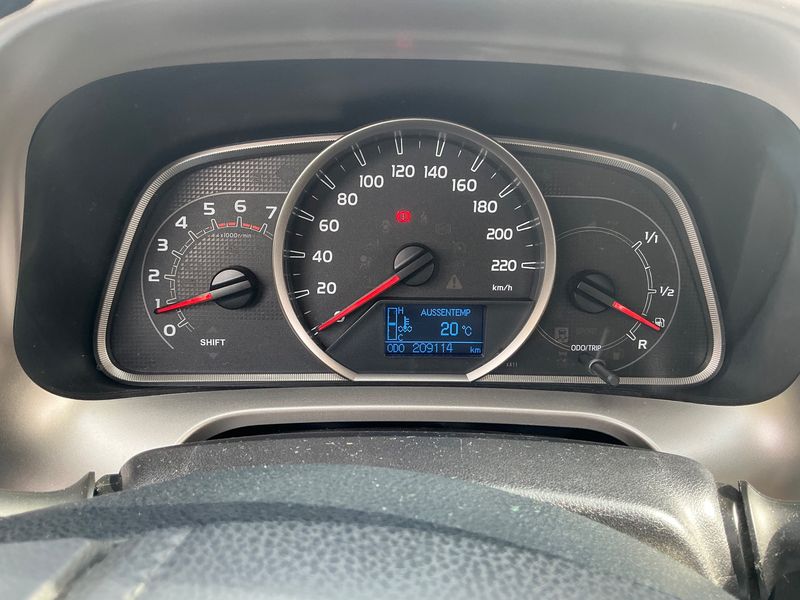 Toyota RAV 4 2.0 D-4D Comfort — zdjęcie 13