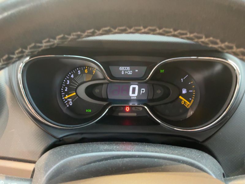 Renault Captur 1.2 TCe Energy Elysee — zdjęcie 13
