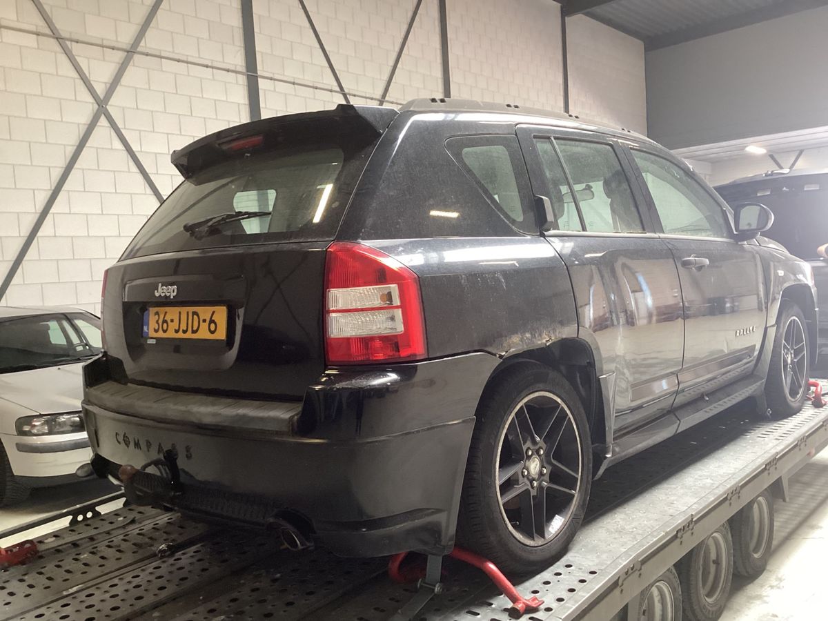 Jeep Compass 2.4 Sport