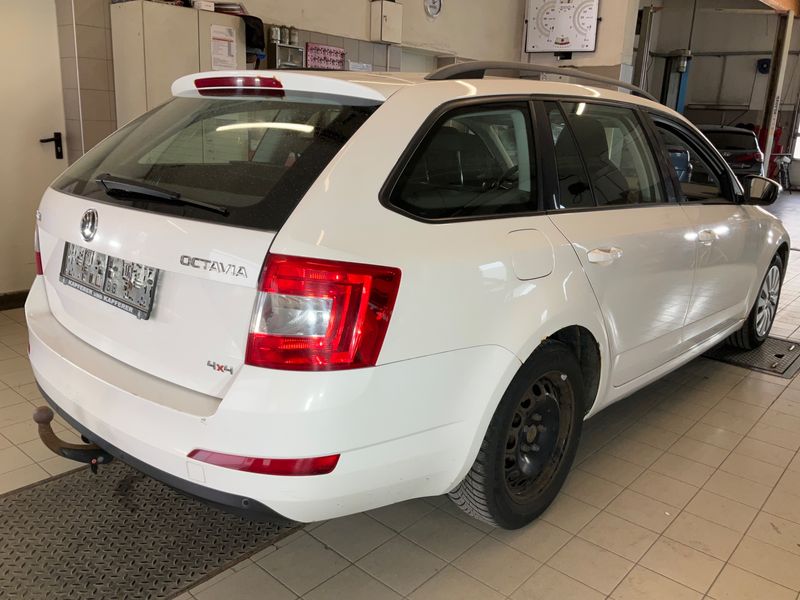 Skoda Octavia 1.6 TDI Ambition 4x4 2015 – снимка 2