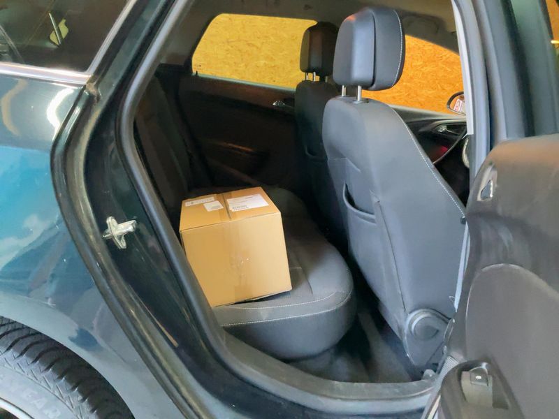 Opel Astra 1.4 Turbo Exklusiv — zdjęcie 14