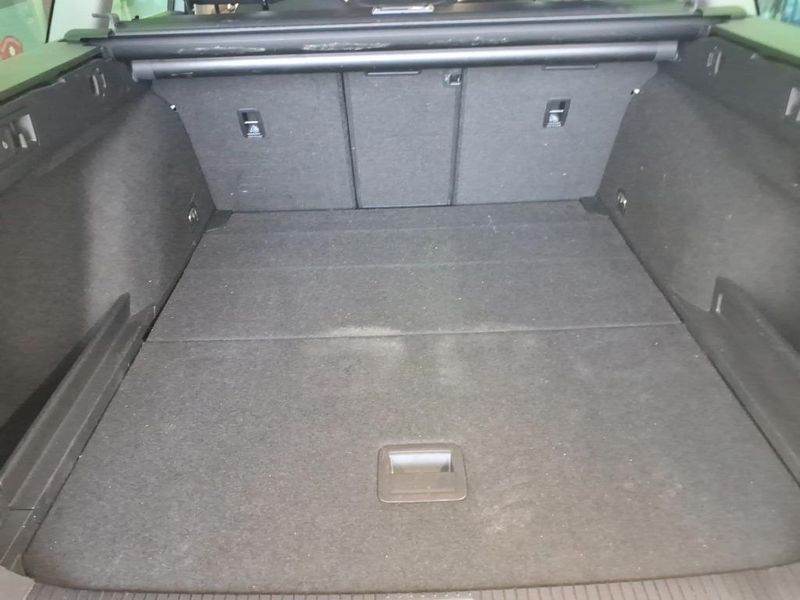 Volkswagen Passat 2.0 TDI Elegance — zdjęcie 19