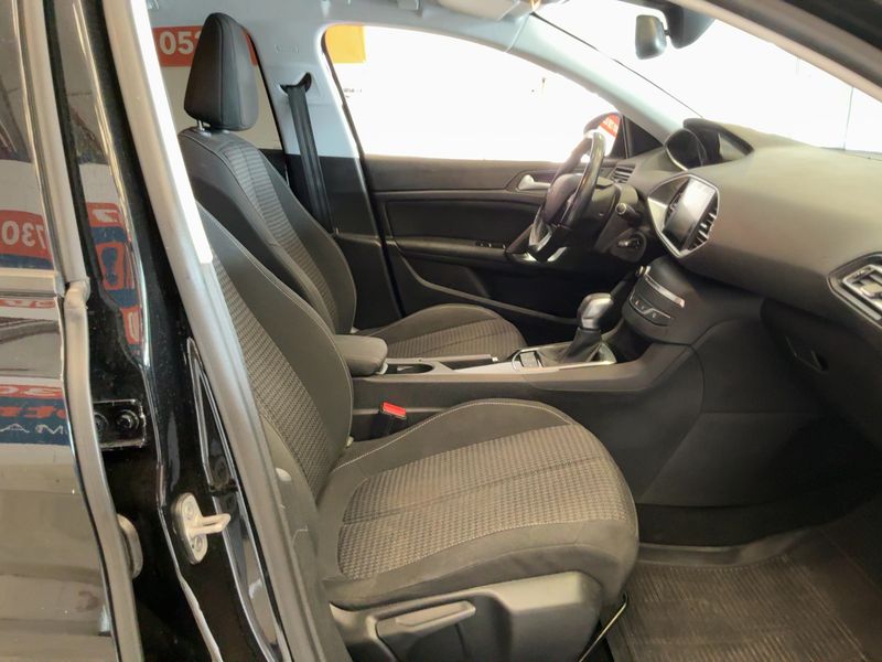 Peugeot 308 1.6 Blue-HDi Active Business 2017 – снимка 16