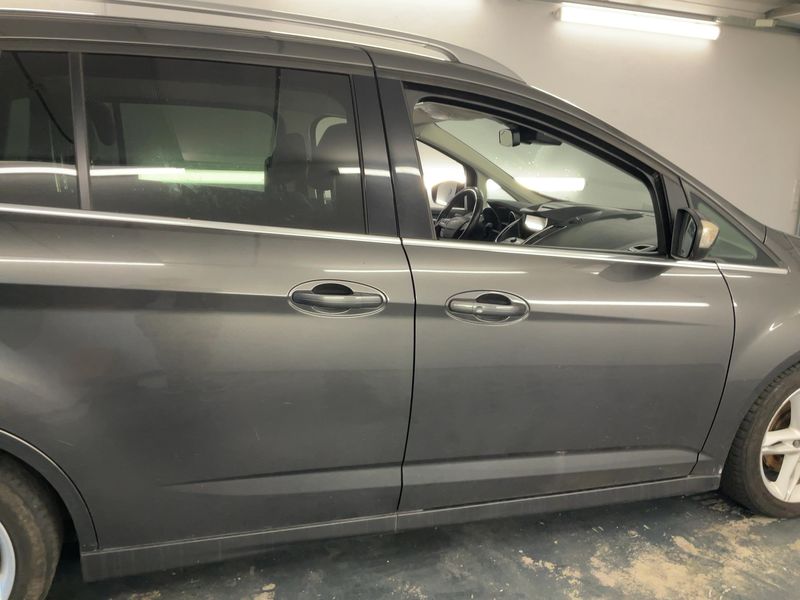 Ford Grand C-Max 1.5 EcoBoost Titanium — zdjęcie 7