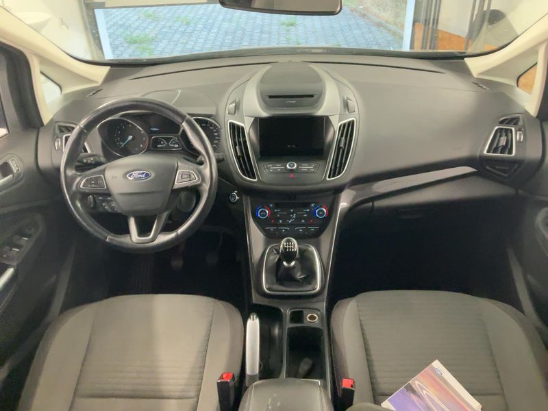 Ford Grand C-Max 1.5 EcoBoost Titanium — zdjęcie 12