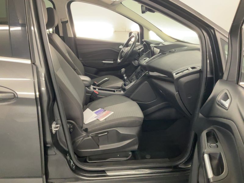 Ford Grand C-Max 1.5 EcoBoost Titanium — zdjęcie 11