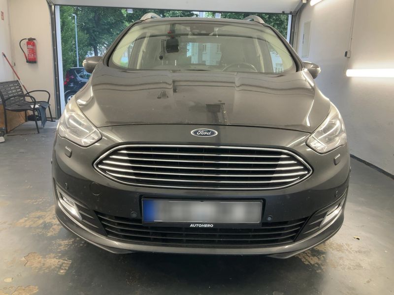 Ford Grand C-Max 1.5 EcoBoost Titanium — zdjęcie 9