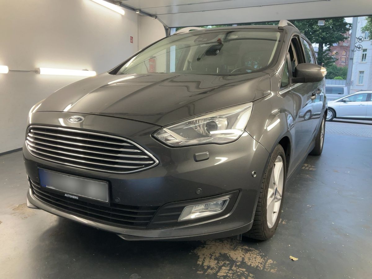 Ford Grand 2018 — photo 1