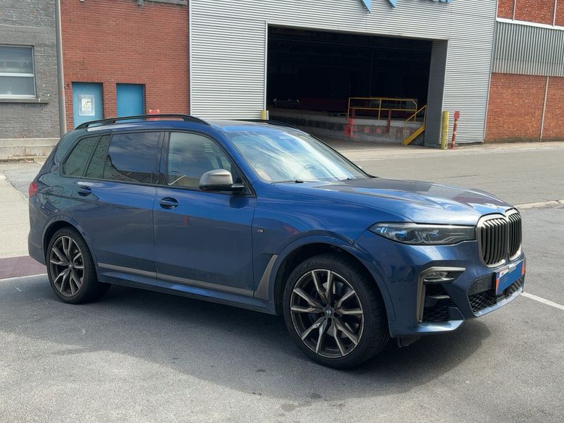 BMW X7 M50i — zdjęcie 8