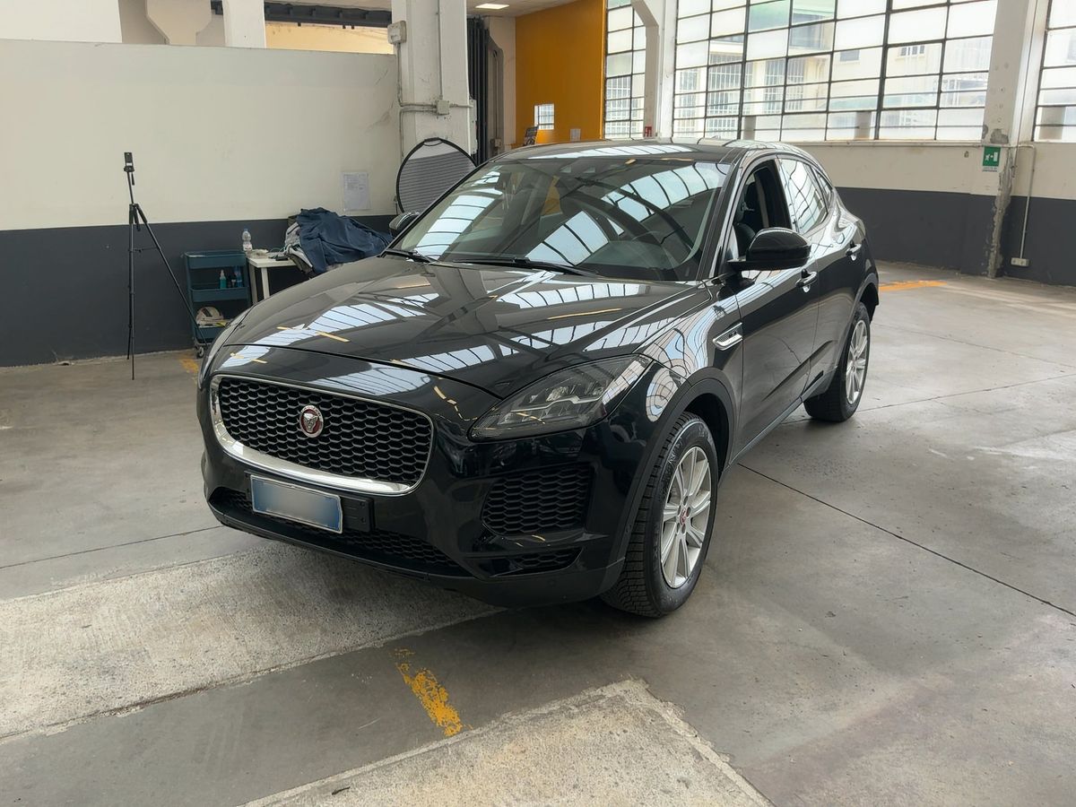 Jaguar E-Pace 2018 — photo 1