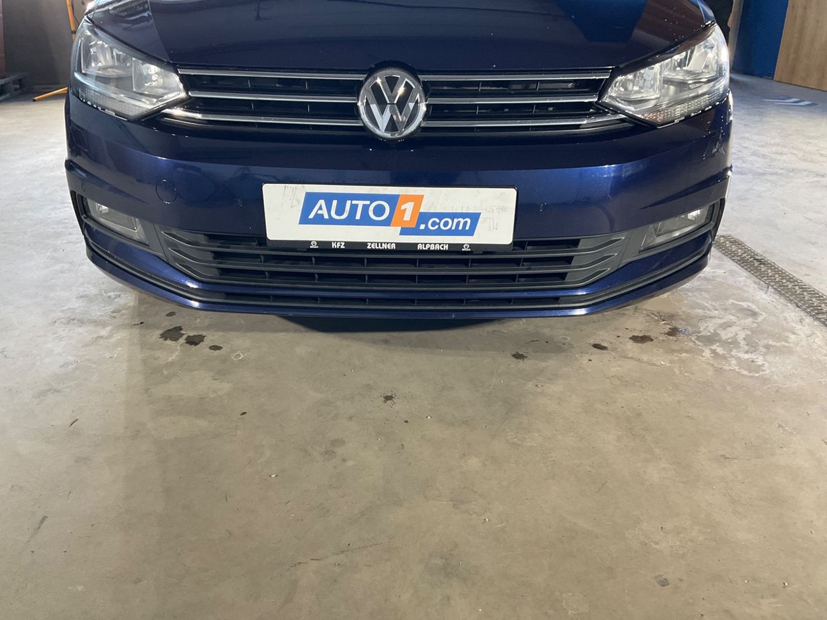 Volkswagen Touran 2017 — photo 49