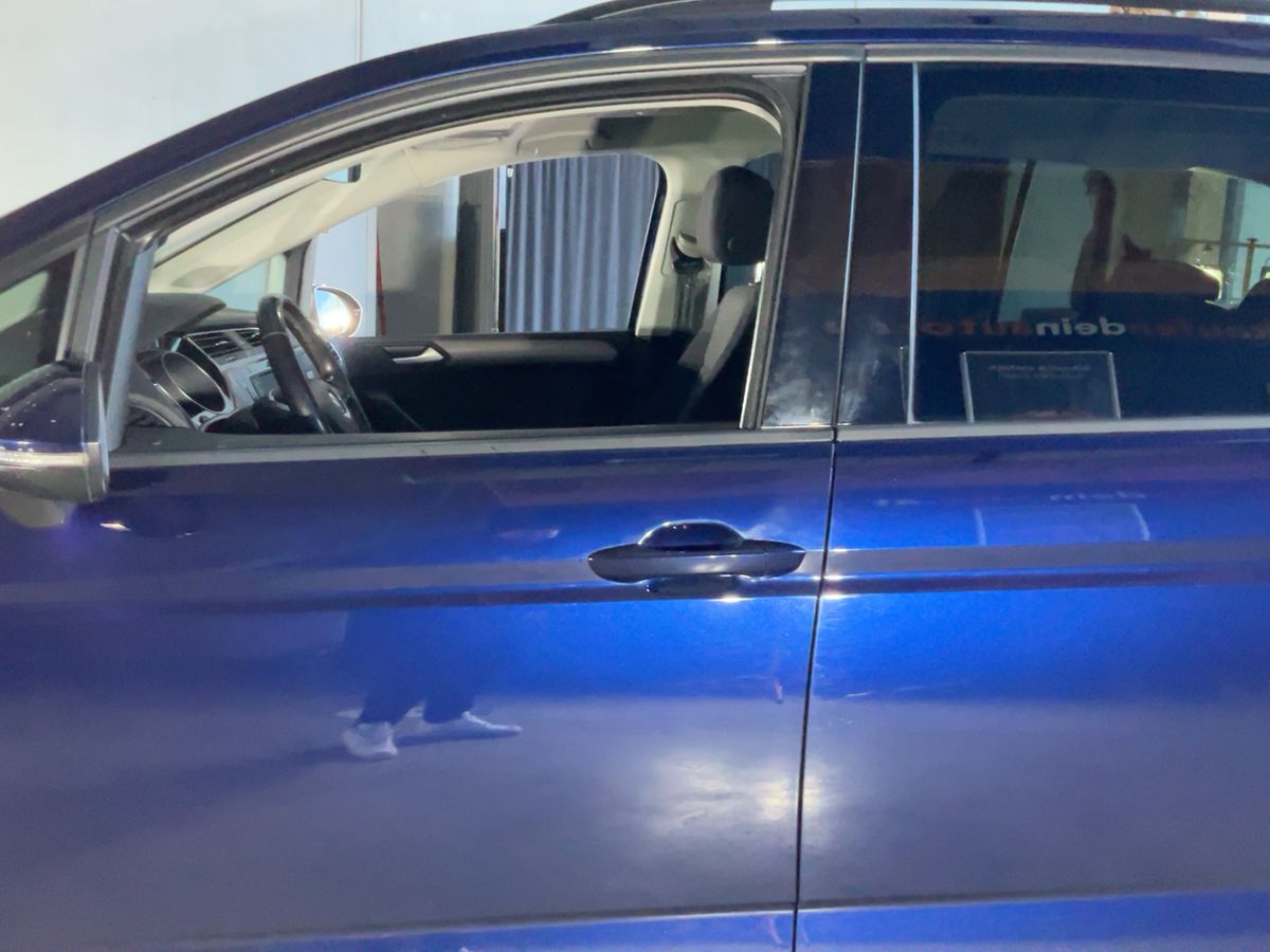 Volkswagen Touran 2017 — photo 5