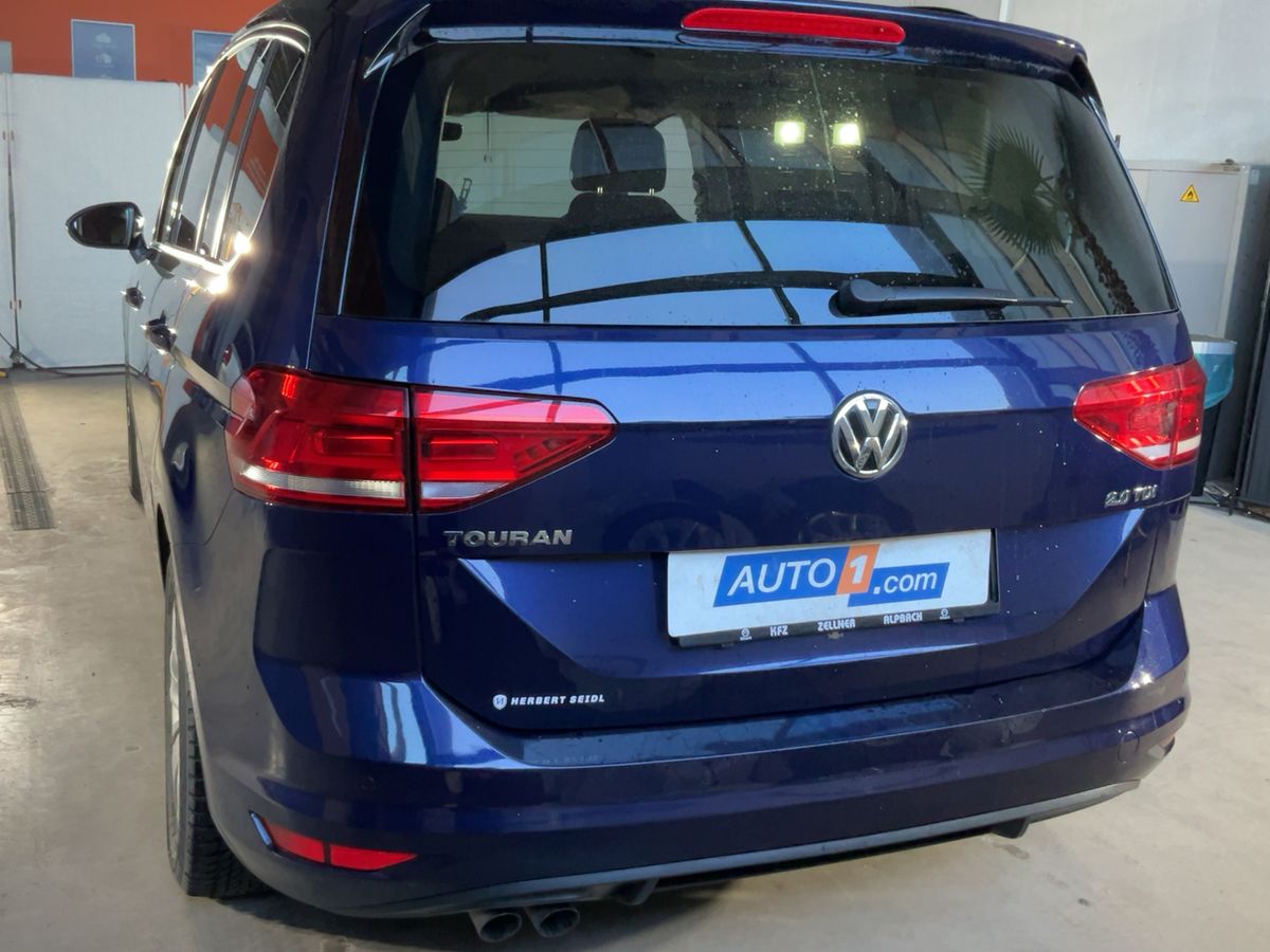 Volkswagen Touran 2017 — photo 8