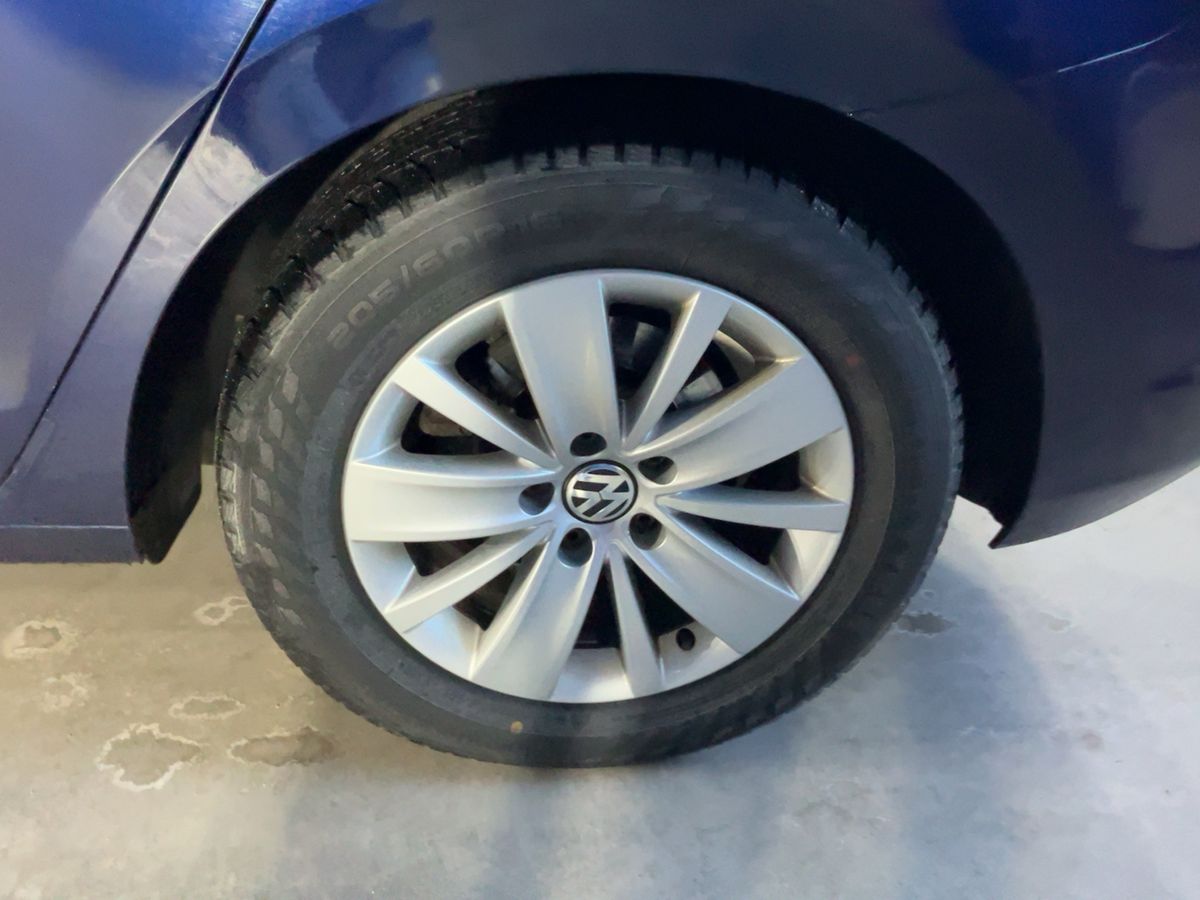Volkswagen Touran 2017 — photo 6