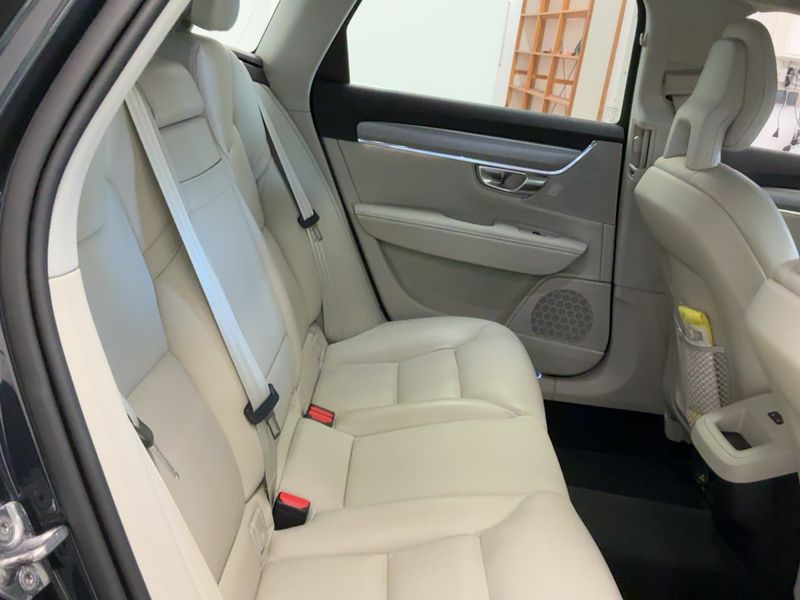 Volvo V90 2.0 D5 Momentum AWD 2017 – снимка 20