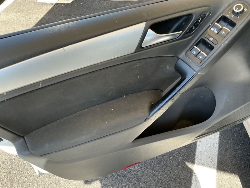 Volkswagen Golf VI 1.6 TDI Sport 2011 – снимка 29