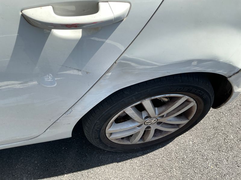 Volkswagen Golf VI 1.6 TDI Sport 2011 – снимка 34