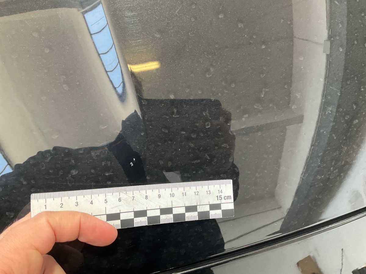 Jaguar XE 2019 — photo 29