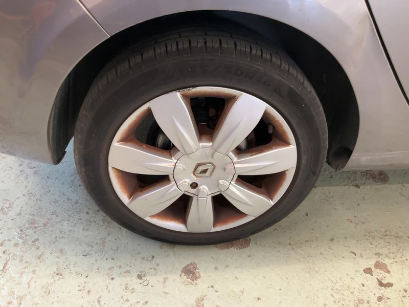 Renault Clio 1.5 dCi XV de France 2011 – снимка 9