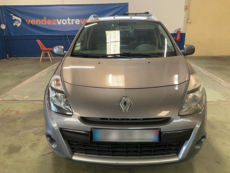 Renault Clio 1.5 dCi XV de France 2011 – снимка 14