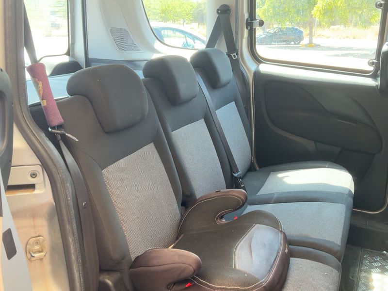 Fiat Doblo 1.3 M-Jet — zdjęcie 14
