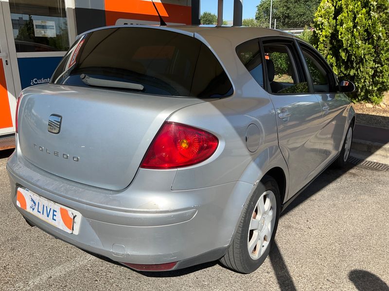 Seat Toledo 1.9 TDI Stylance Style — zdjęcie 2