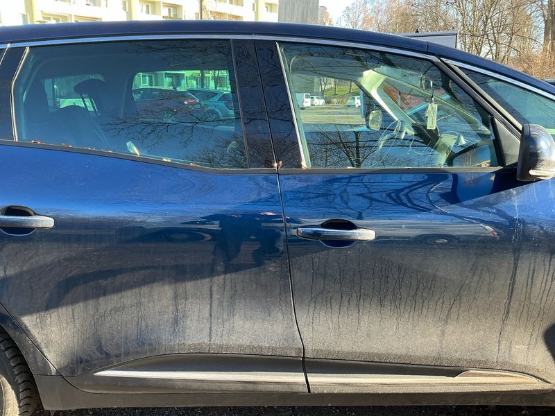 Renault Grand Scenic 1.7 BLUE dCi BOSE-Edition — zdjęcie 7