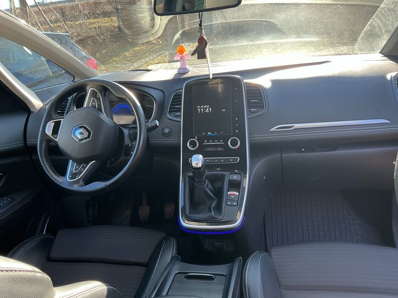 Renault Grand Scenic 1.7 BLUE dCi BOSE-Edition — zdjęcie 12