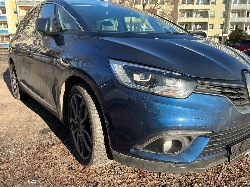Renault Grand Scenic 1.7 BLUE dCi BOSE-Edition — zdjęcie 8