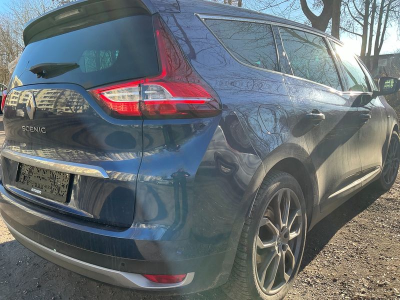 Renault Grand Scenic 1.7 BLUE dCi BOSE-Edition — zdjęcie 6