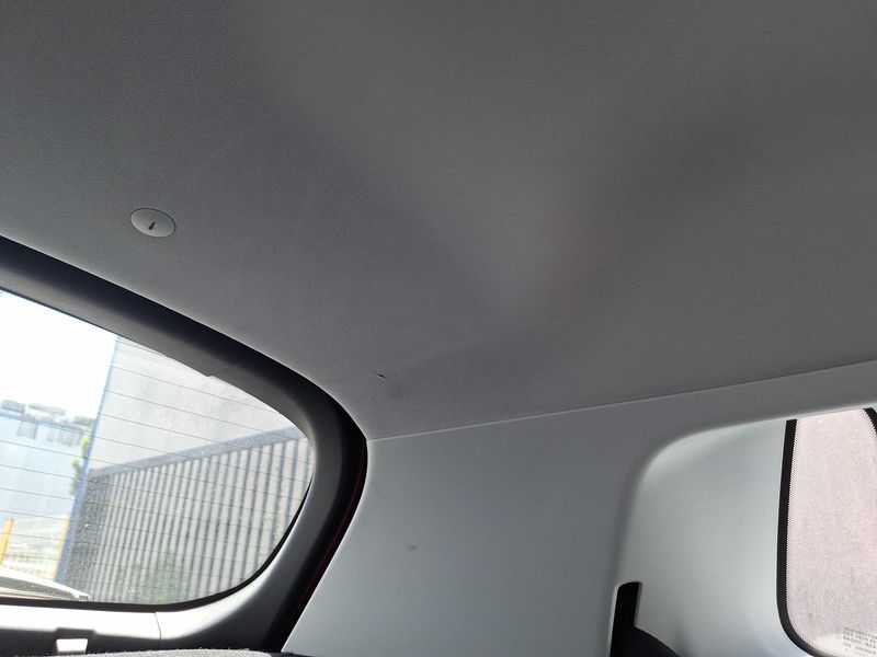 Peugeot 2008 1.2 PureTech Allure 2017 – снимка 36