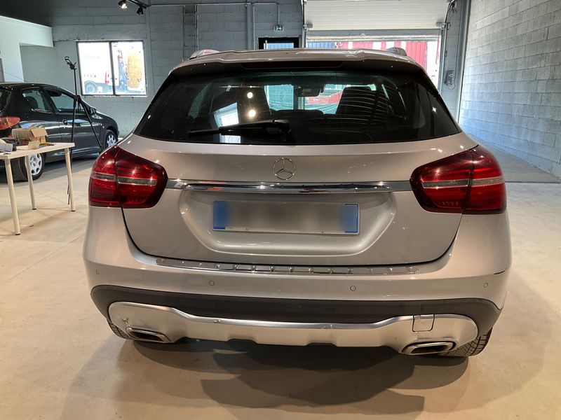 Mercedes-Benz GLA-Klasse GLA 200 d Urban — zdjęcie 5