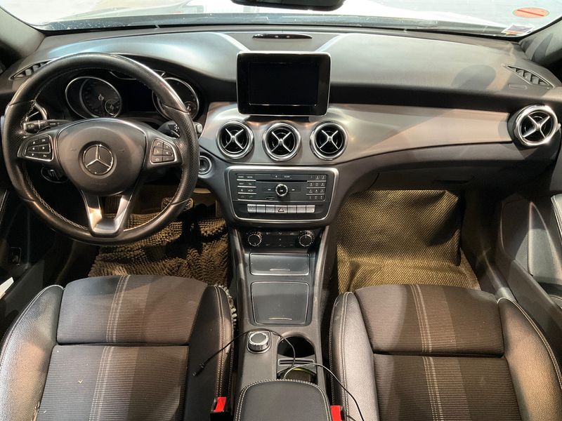 Mercedes-Benz GLA-Klasse GLA 200 d Urban — zdjęcie 12