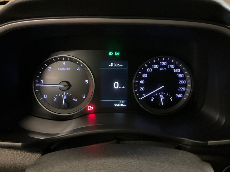 Hyundai Tucson 1.6 CRDi Creative 2WD — zdjęcie 13