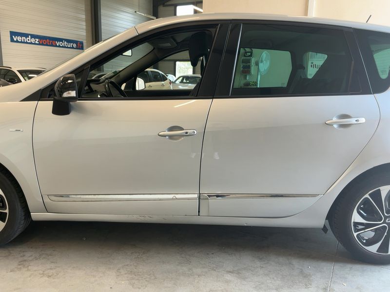 Renault Scenic 1.5 dCi BOSE Edition — zdjęcie 4