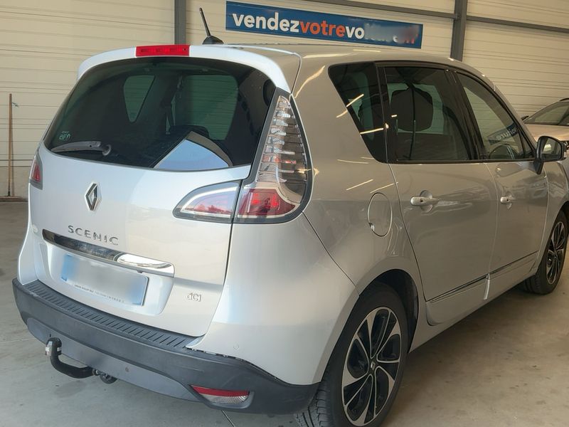 Renault Scenic 1.5 dCi BOSE Edition — zdjęcie 6