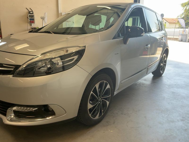 Renault Scenic 1.5 dCi BOSE Edition — zdjęcie 2