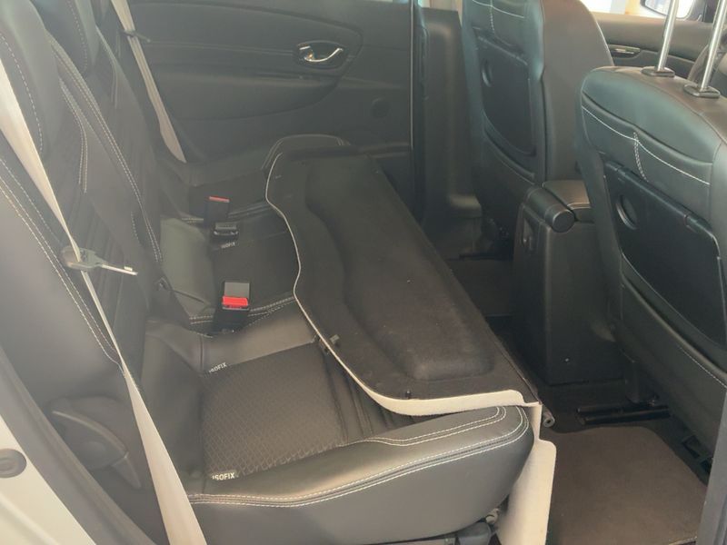 Renault Scenic 1.5 dCi BOSE Edition — zdjęcie 14