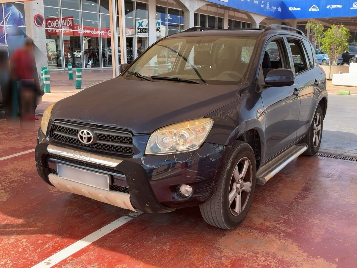 Toyota RAV 2006 — photo 1